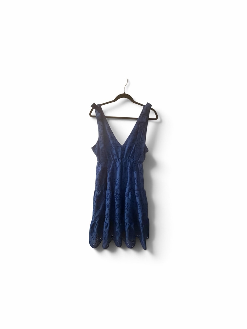 Sleeveless Lace Mini Dress in Navy